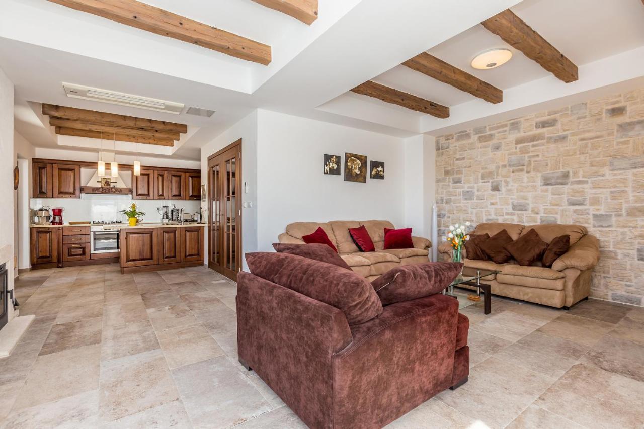 Villa Lurda Linardici Krk Ngoại thất bức ảnh