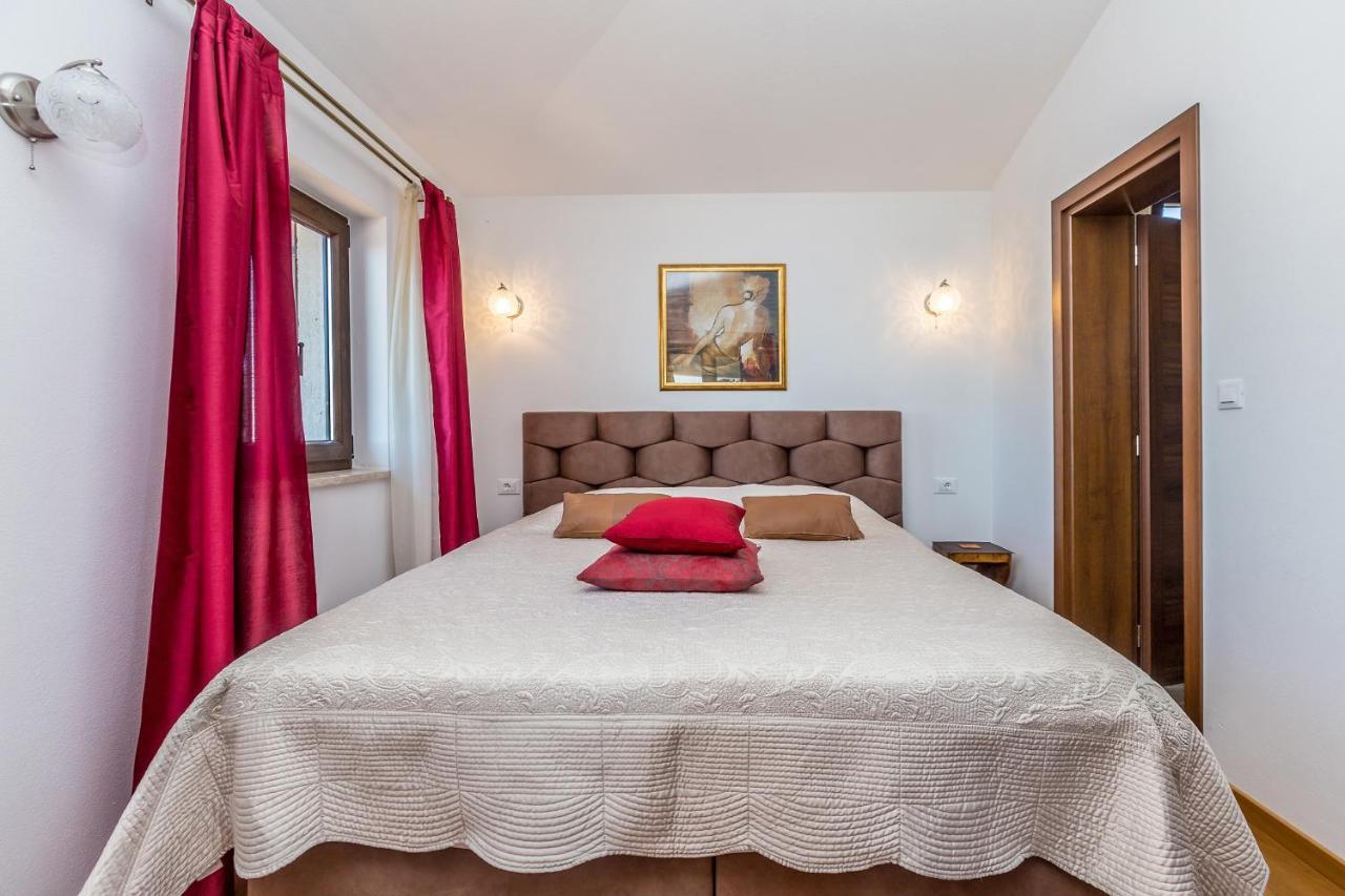 Villa Lurda Linardici Krk Ngoại thất bức ảnh